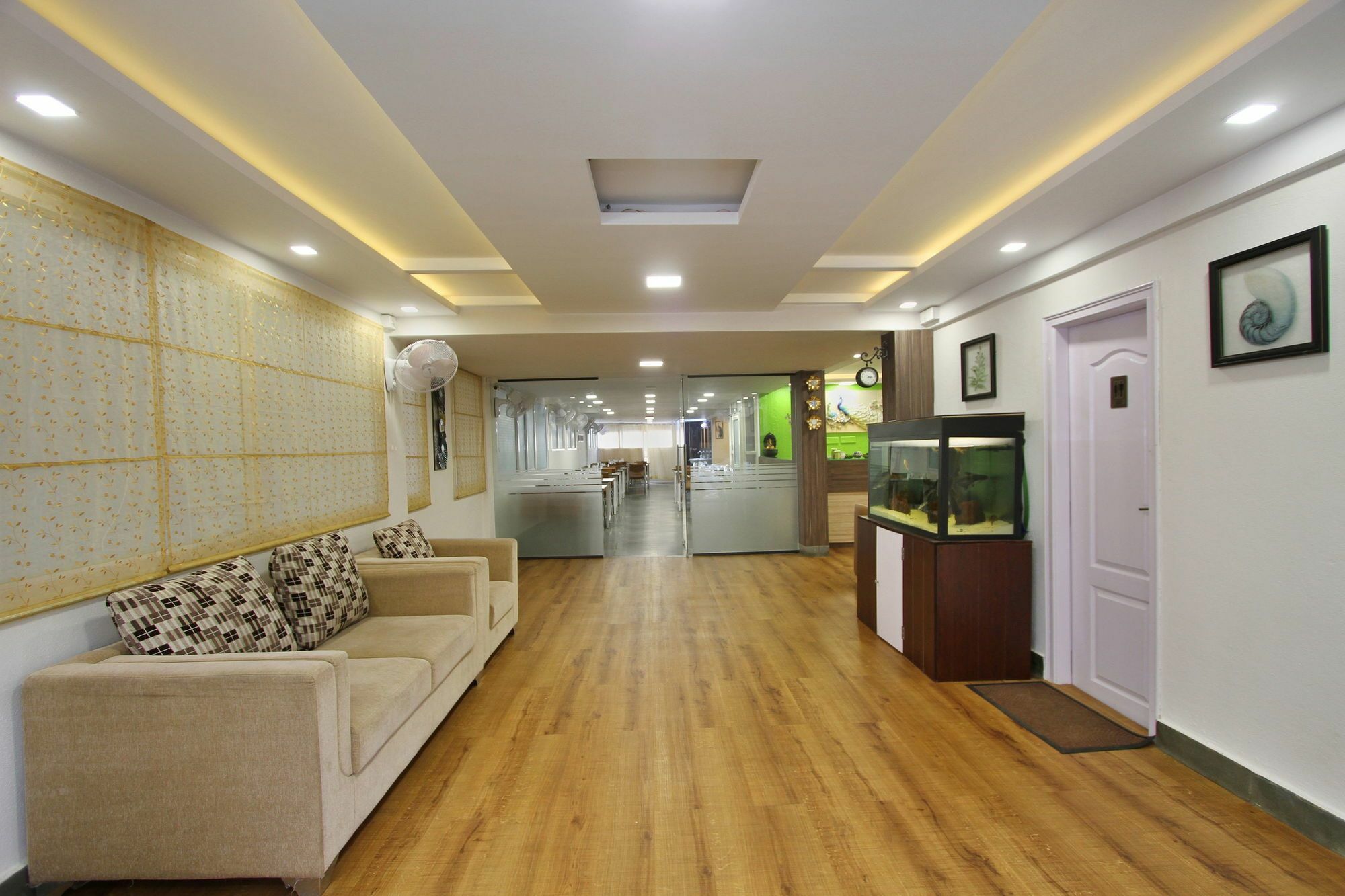 Capital O 5379 The Roy Grand Inns Μπανγκαλόρ Εξωτερικό φωτογραφία