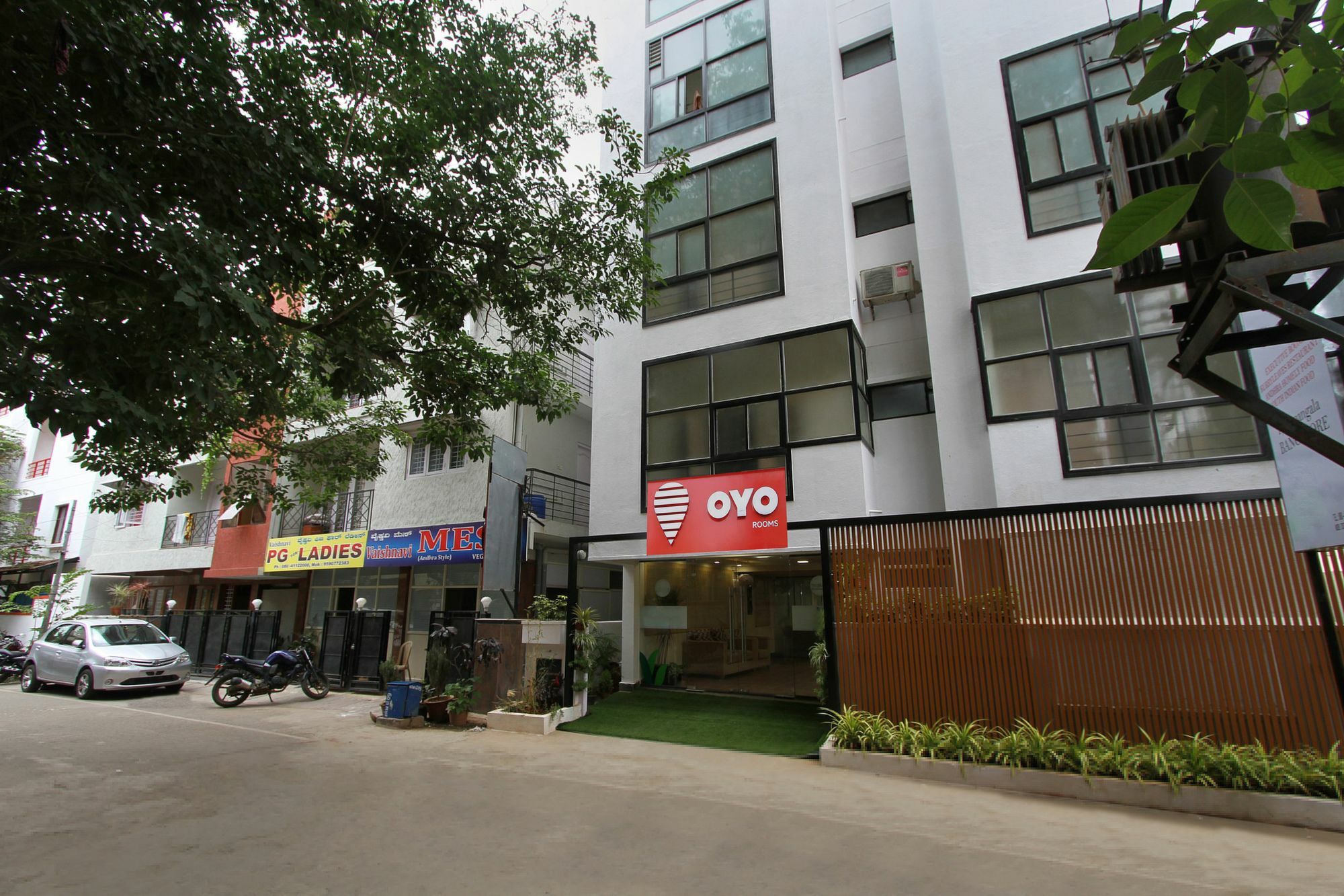 Capital O 5379 The Roy Grand Inns Μπανγκαλόρ Εξωτερικό φωτογραφία